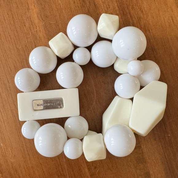 Subversive Large Lucite Beaded Stretch Bracelet - Picture 14 of 14